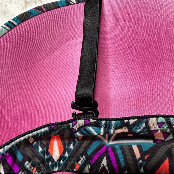 PINK VS Wear Everywhere Printed Push Up Bra Women’s 32C - Picture 5 of 10